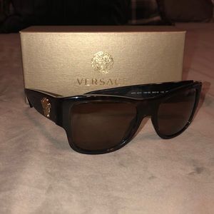 VERSACE sunglasses 😎 / 100% authentic/ polarized